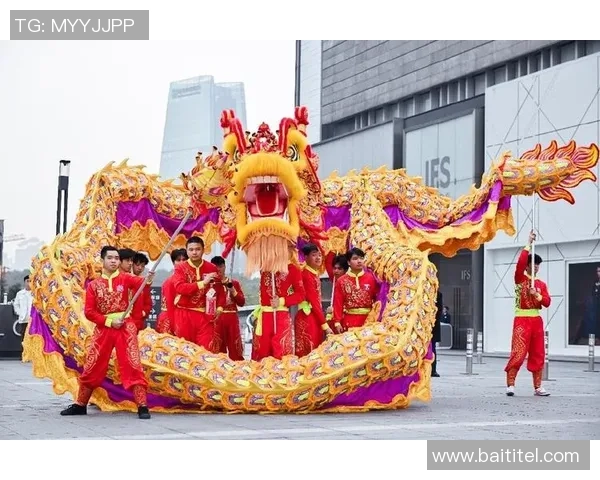 足球明星祝福龙年新春愿每位球迷心想事成快乐常伴健康相随